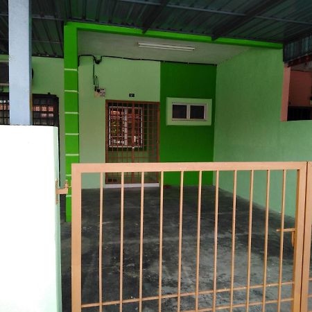 Pelangi homestay Bota Luaran gambar